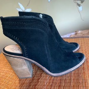 Vince Compton Koral Heeled Peep Toe Suede Bootie